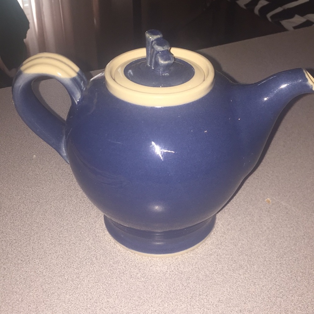 COPY - R &J Fortester - Brandon Tea Pot - Picture 3 of 8